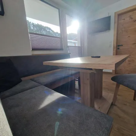 Kreuzspitz Apartment *